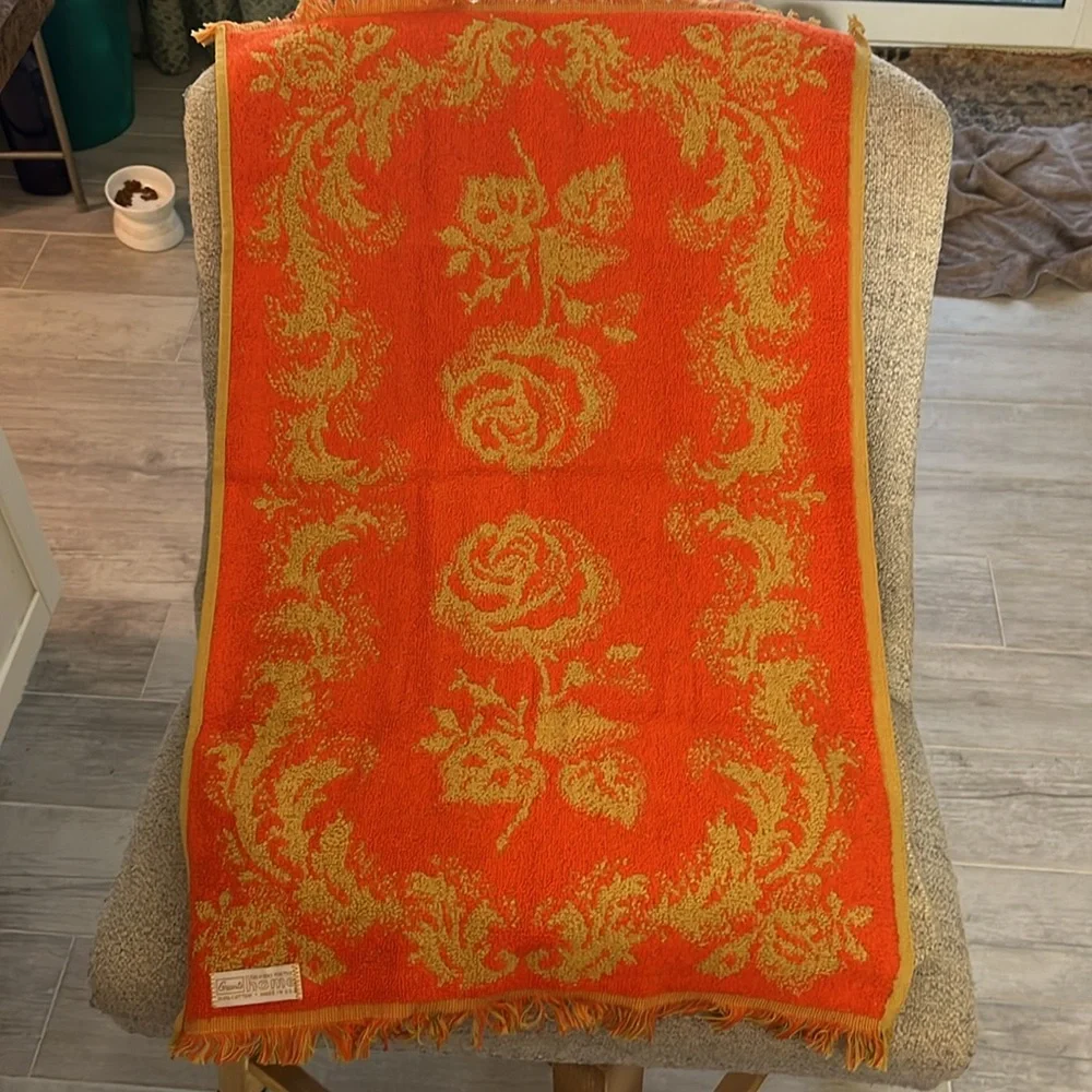 VTG Grants Fashion for the Home hand towel 100%cotton orange yellow rose fringe